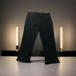 Attyre Black Women Capri Stretch Pants